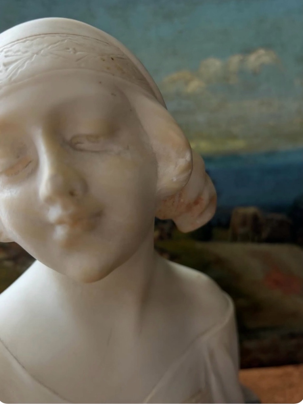 White Marble Bust Sculpture - Classic Home Art Accent - Picture 4 of 8
